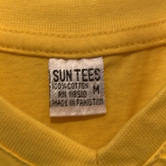 Sun Tees Yellow “Rose” T-Shirt Sz Med. - Picture 3 of 5
